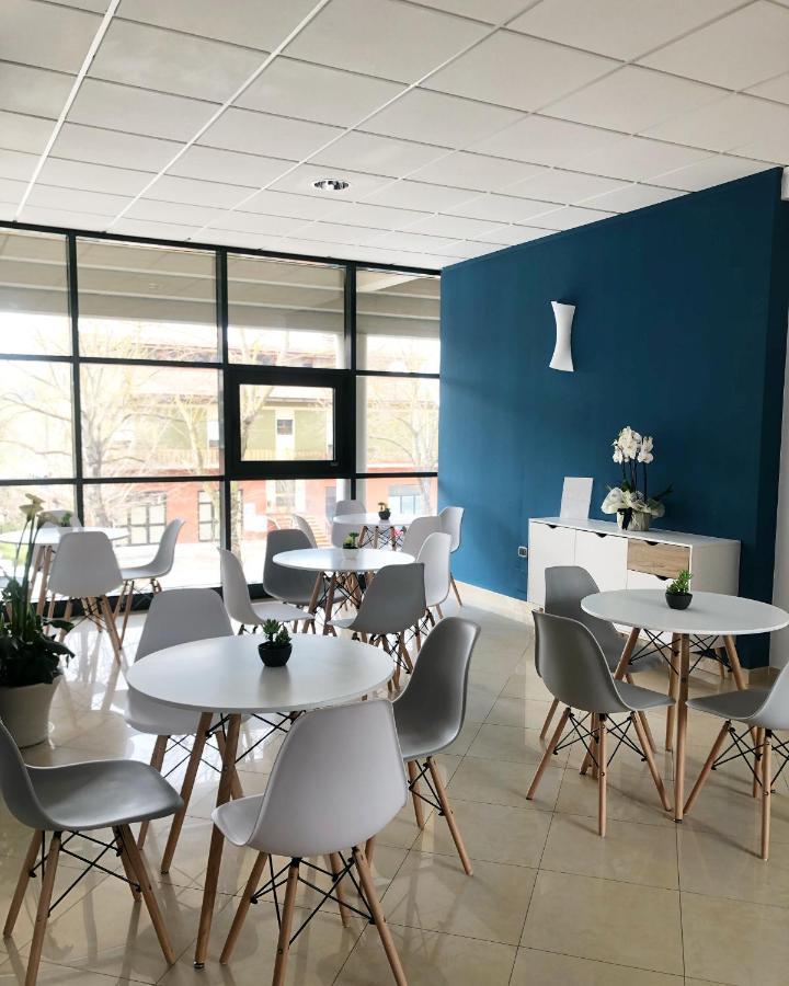 Cerreto dʼEsi Hotel Domus מראה חיצוני תמונה