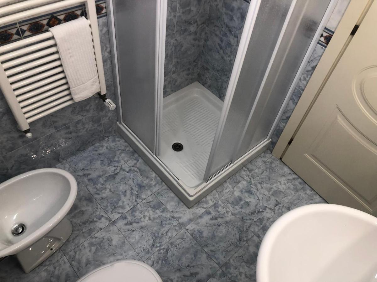 Cerreto dʼEsi Hotel Domus מראה חיצוני תמונה