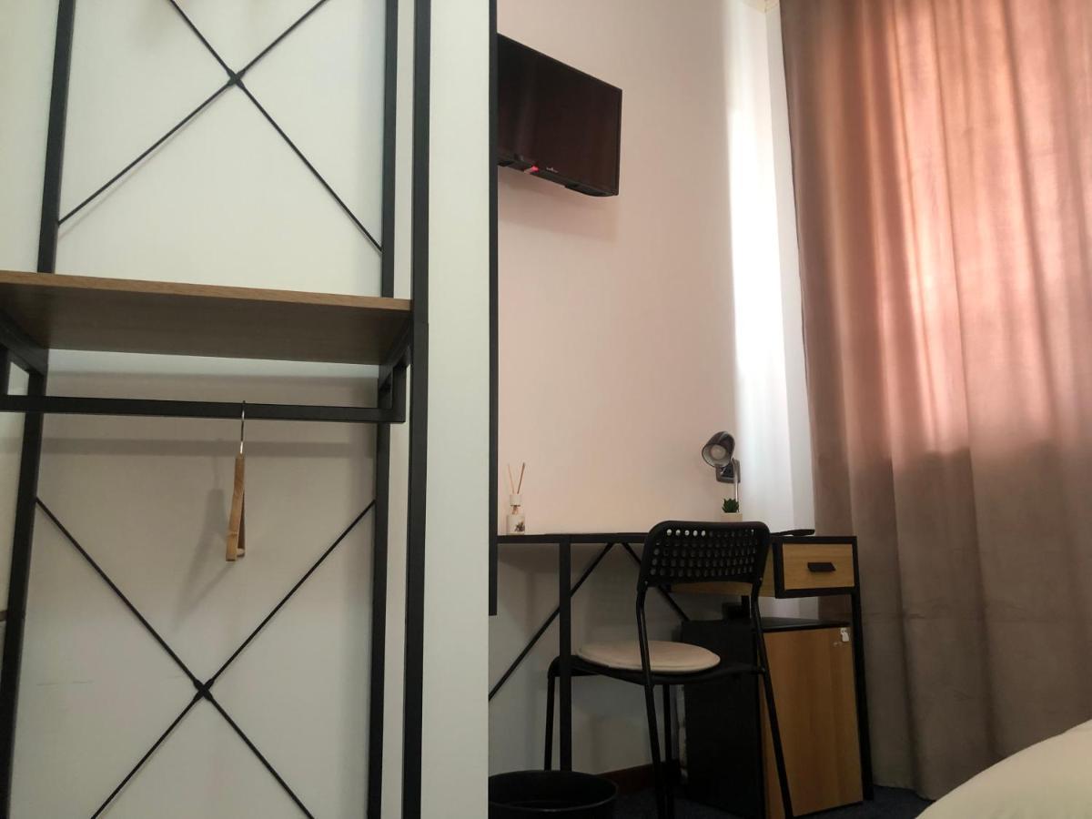 Cerreto dʼEsi Hotel Domus מראה חיצוני תמונה