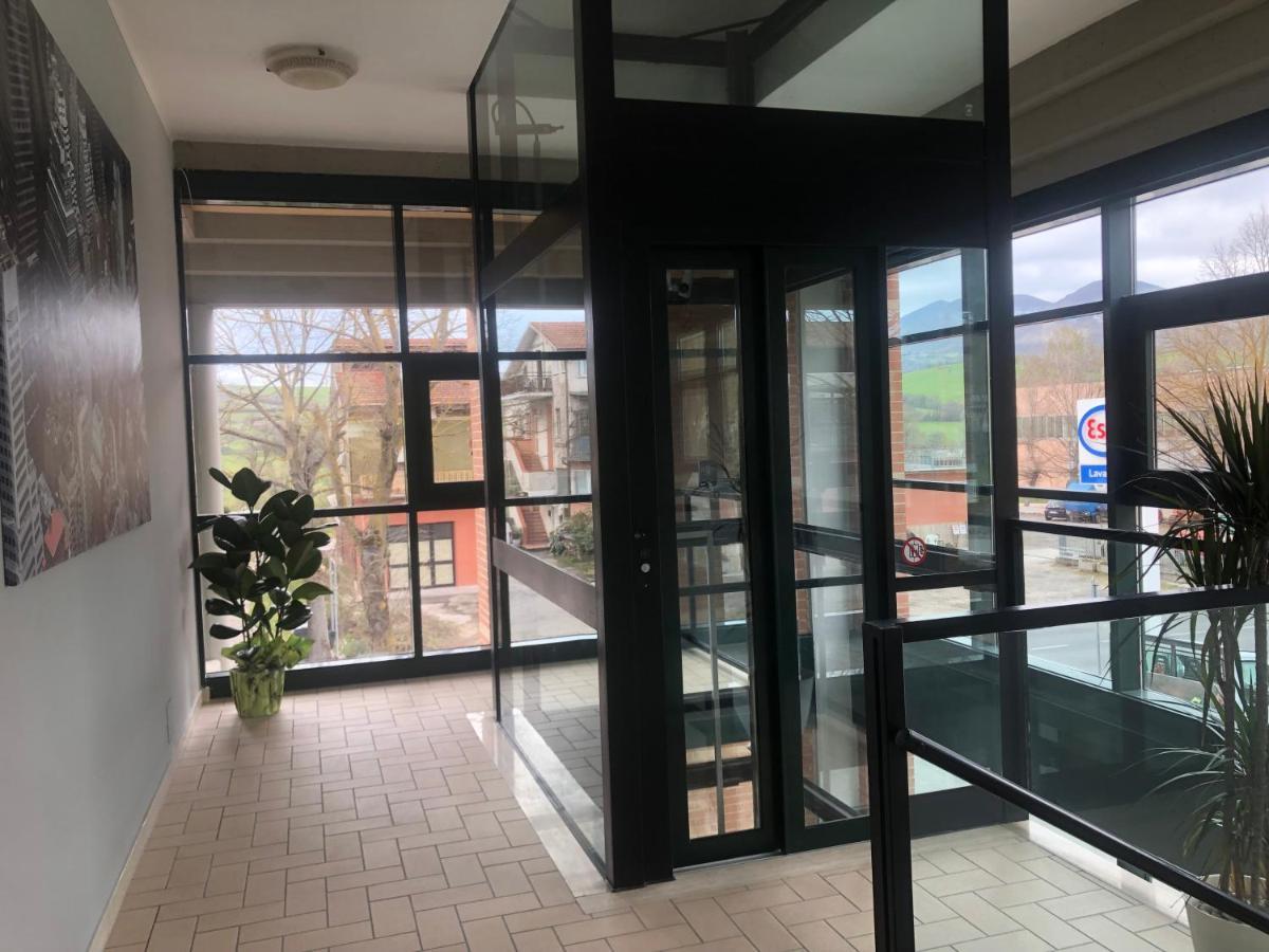 Cerreto dʼEsi Hotel Domus מראה חיצוני תמונה